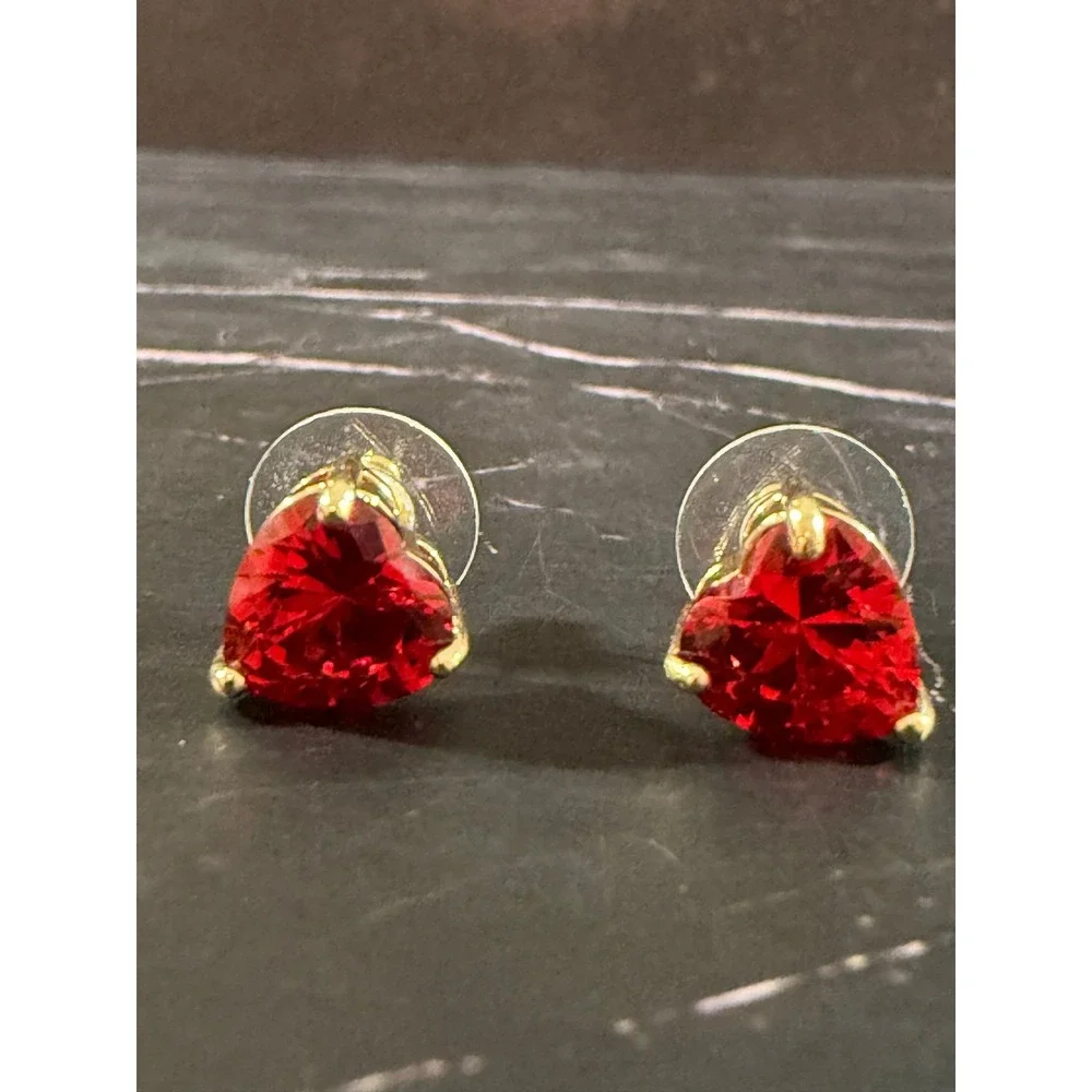 Red Crystal Heart Post Earrings 3/8in Wide Gold Tone Setting